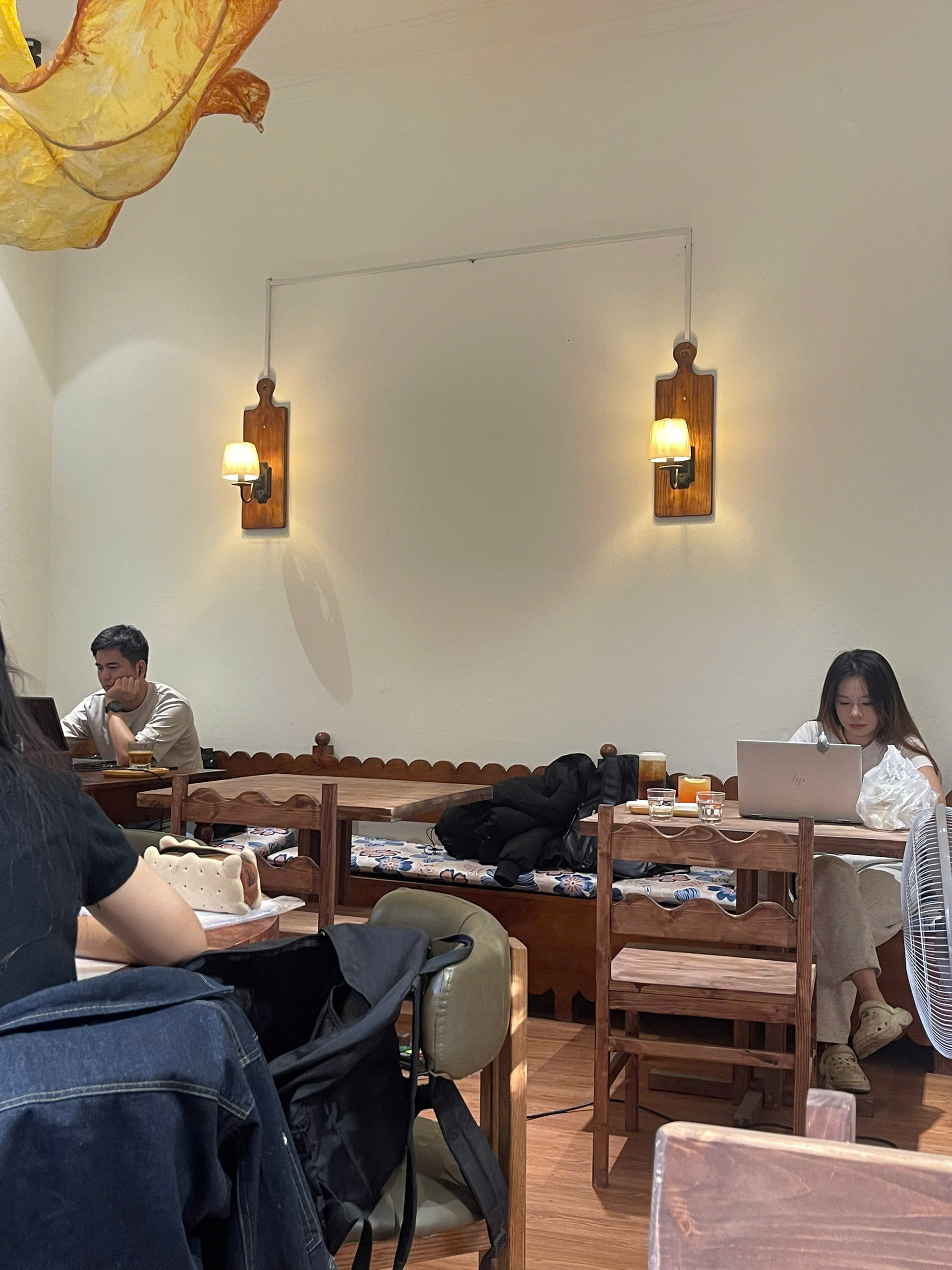 z7364090861710_9ce642c6a984fe6afedb3aafd23c2573