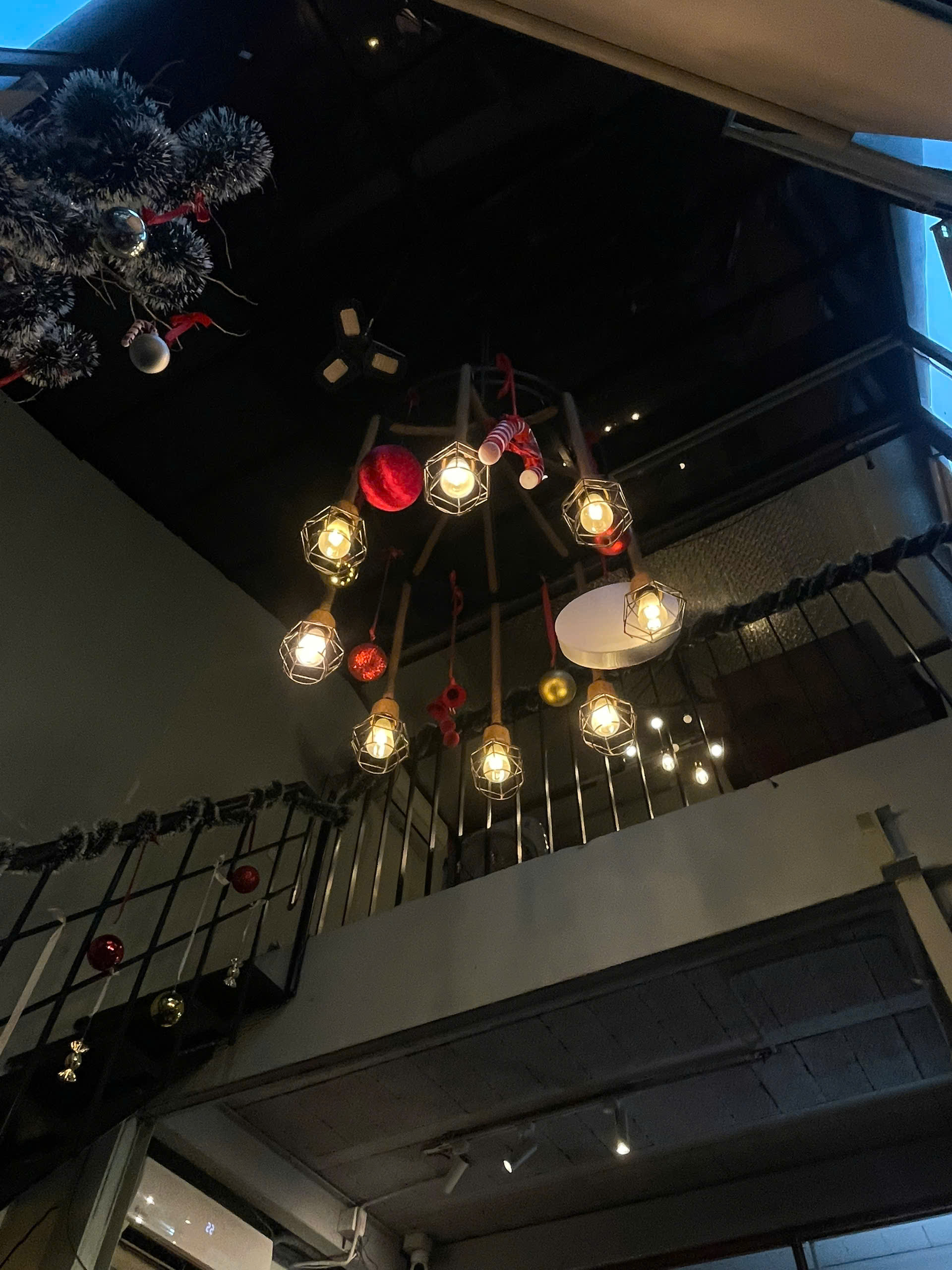 z7376141611035_4f55c5cc112615601de6a762630626aa