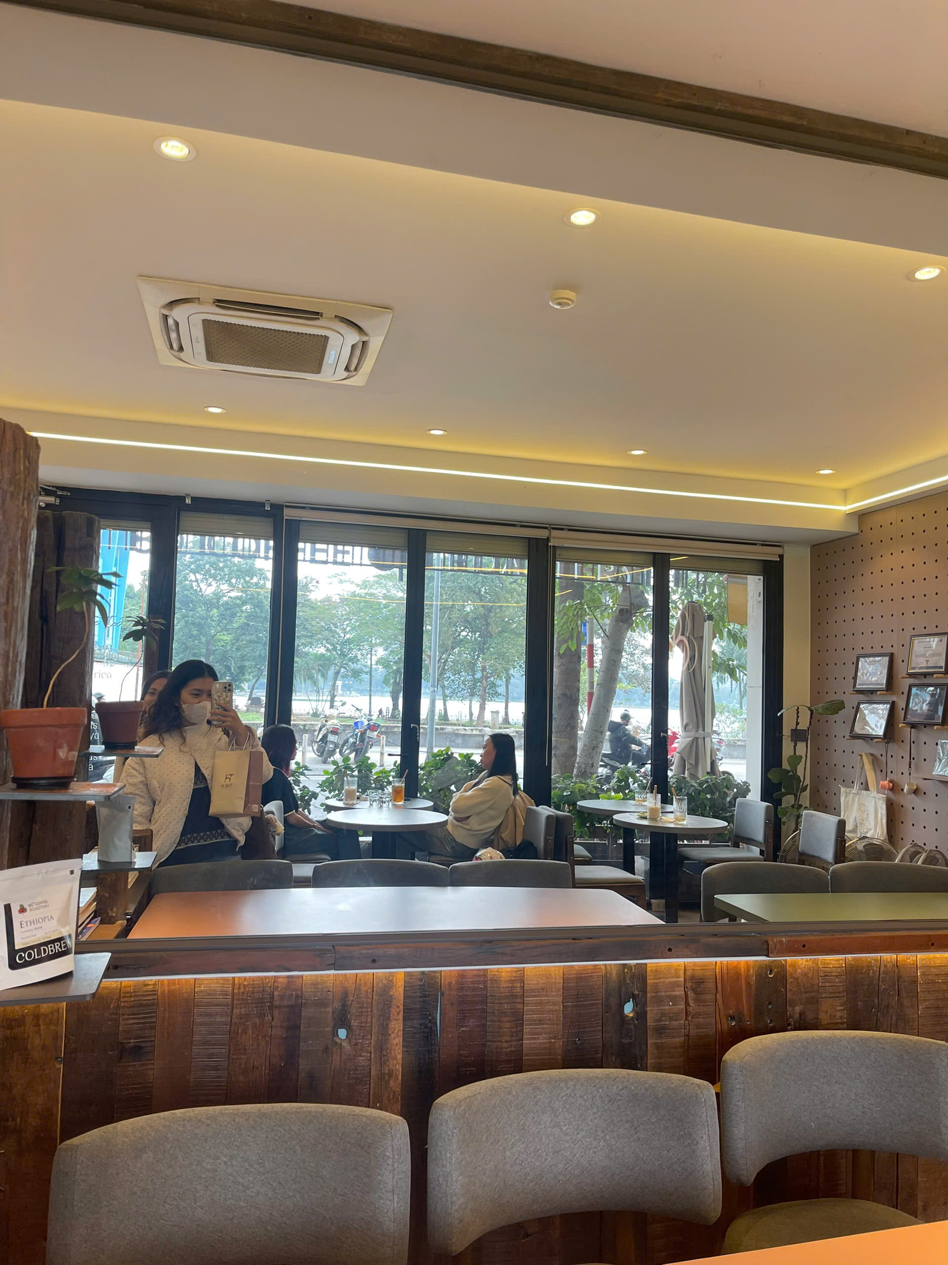 z7401753853992_0badef6008128e4c56863104f63cdcc2