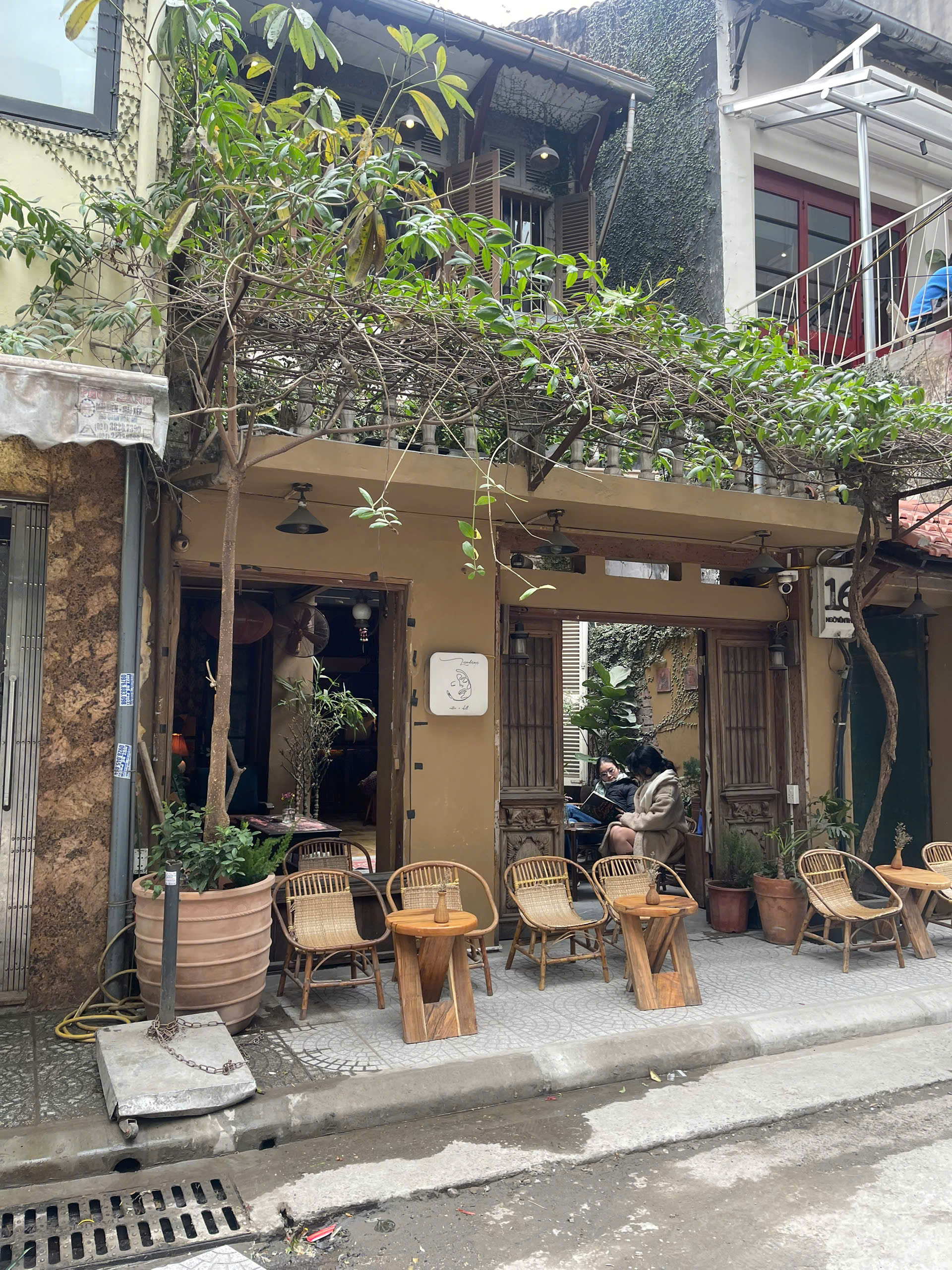 z7402835553479_6356a25b81f0f37a49174d19a52ebcd3