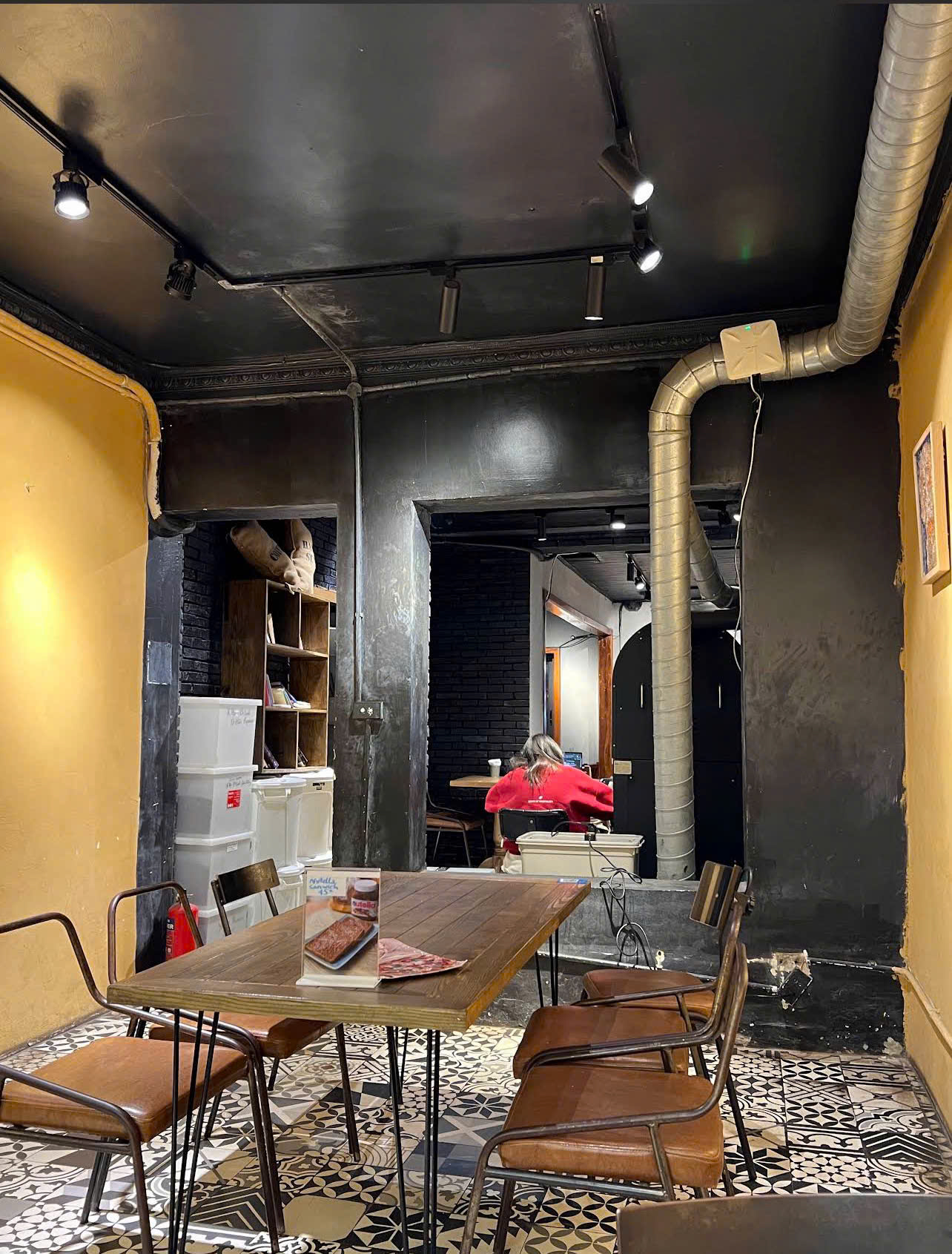 z7406116719844_17efac32b1f6ea9cf861fe0511afa828