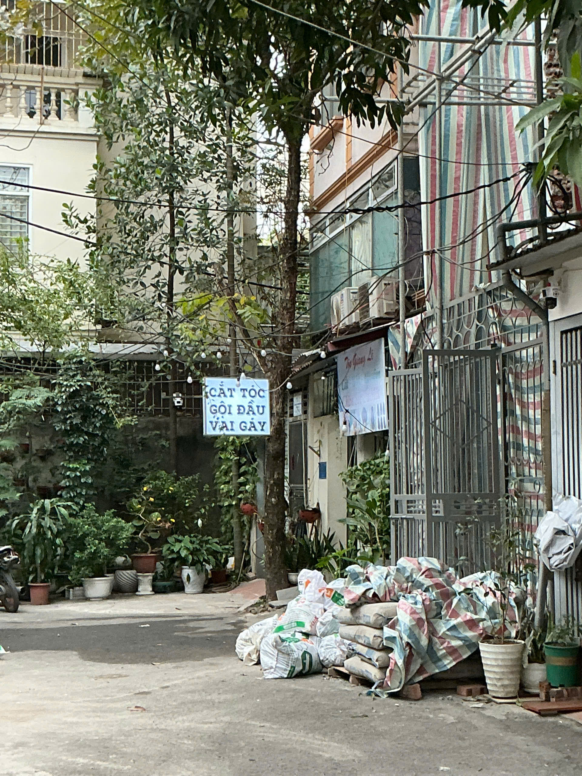 z7413072416991_58e58f0d1837704daef00ae7a0e10038