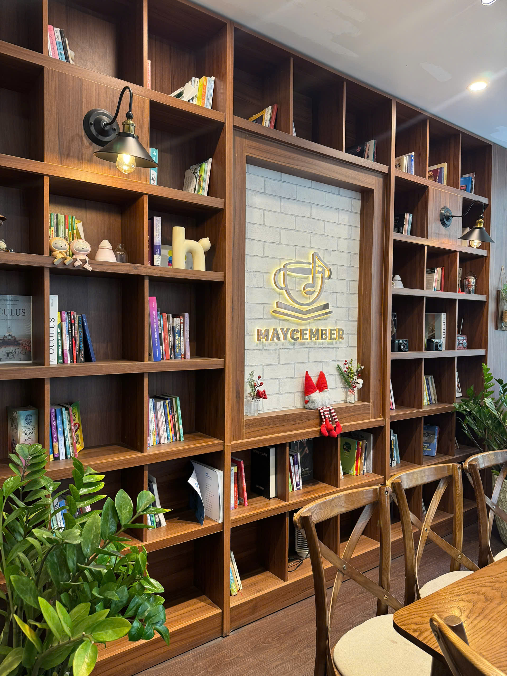 z7471995880527_63d28e5e4ba84b7c5c7d28fe21146509