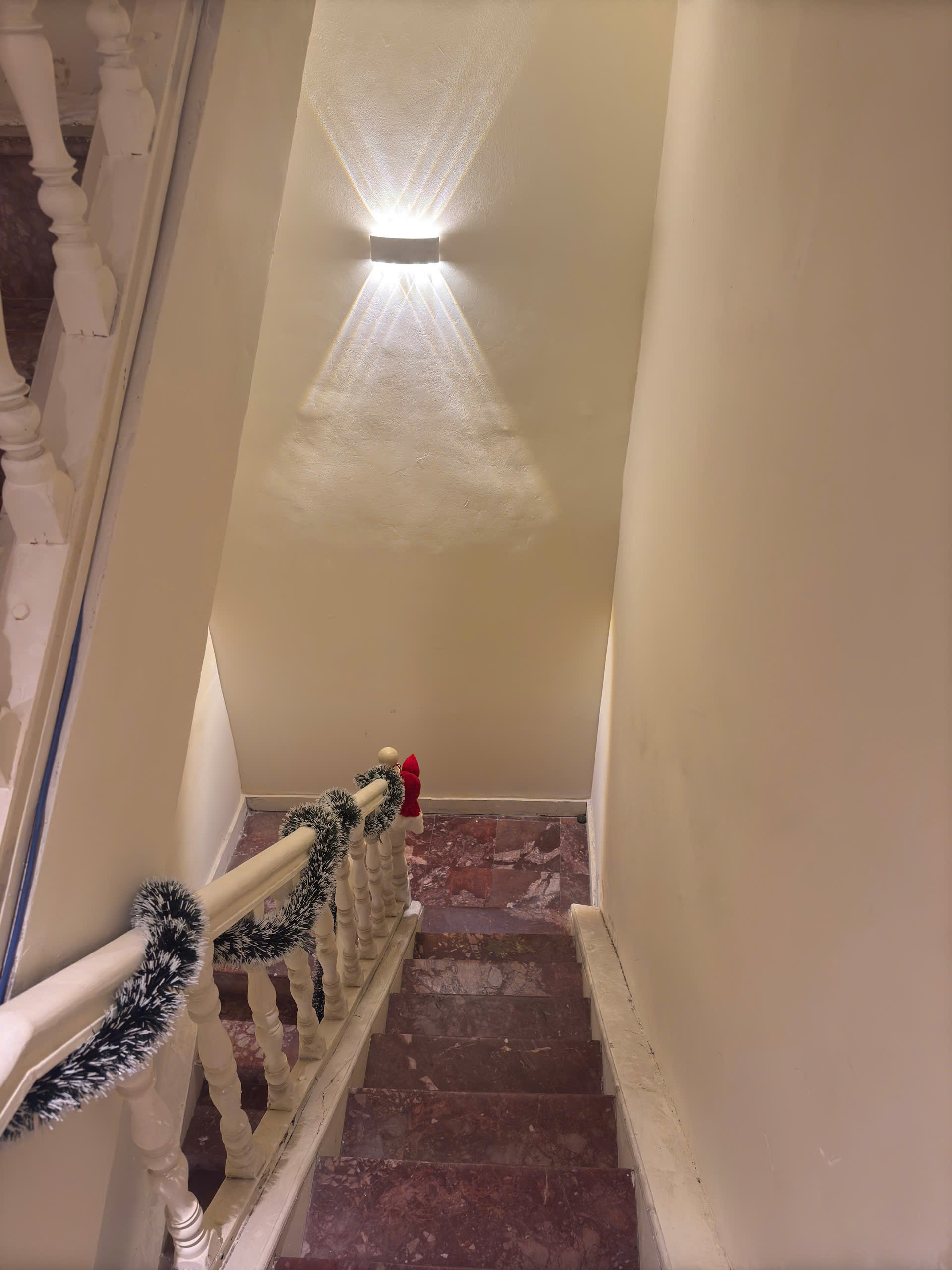 z7480553115164_640612441fee3a668acd21a46b9d9b27