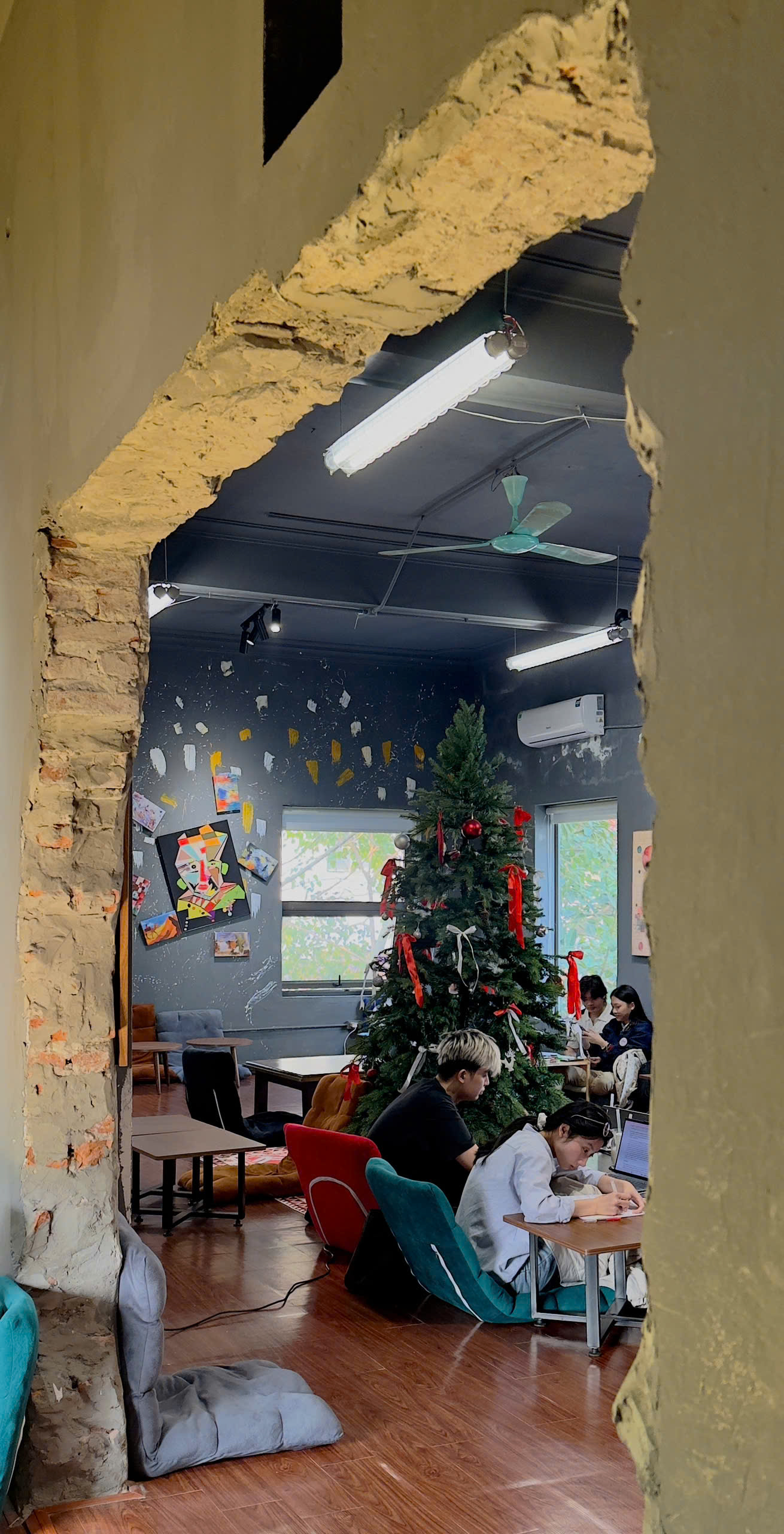 z7497926406833_4fb9f70a5a548fea82ecb4fa5f3397f8