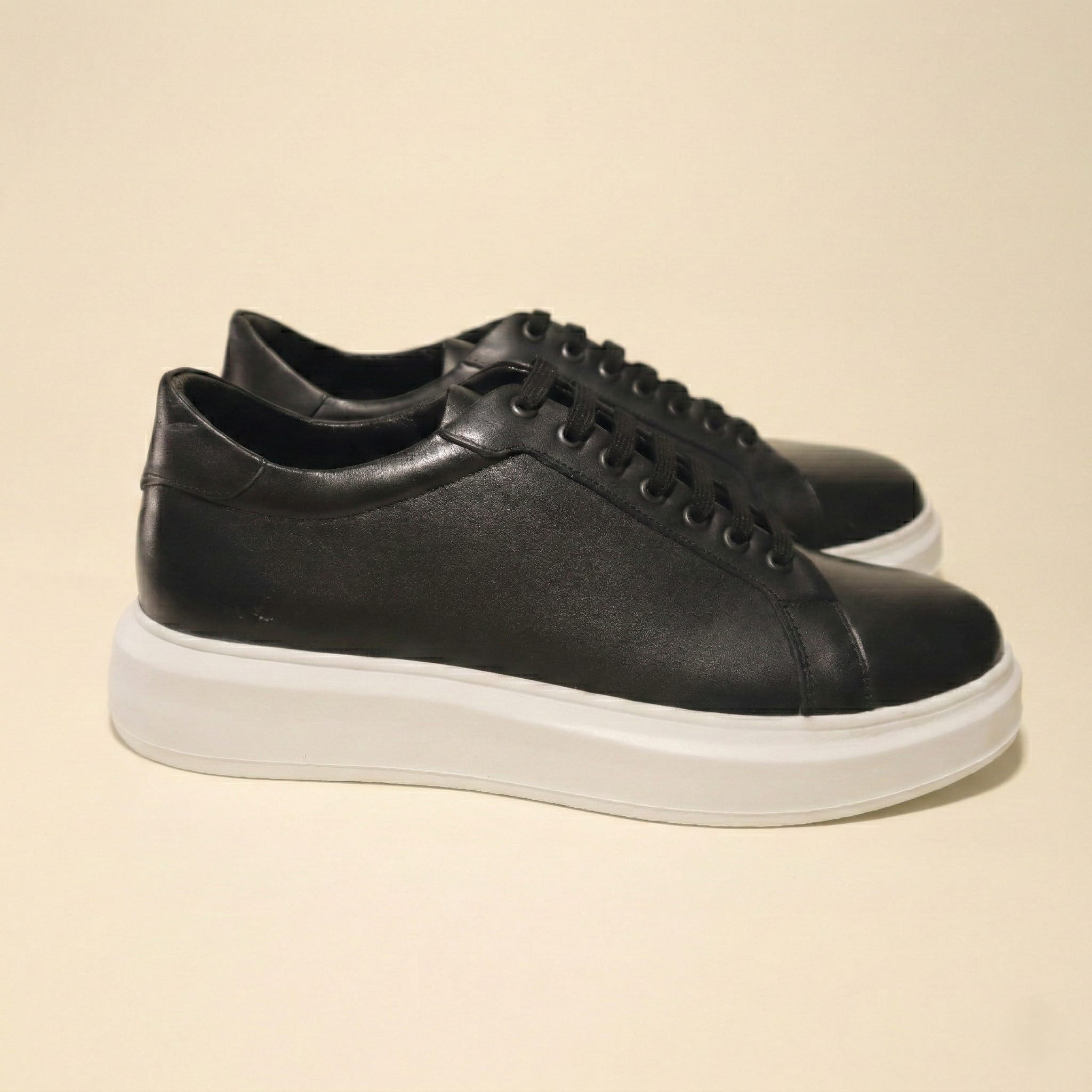 The Street Classic Trainer view 3