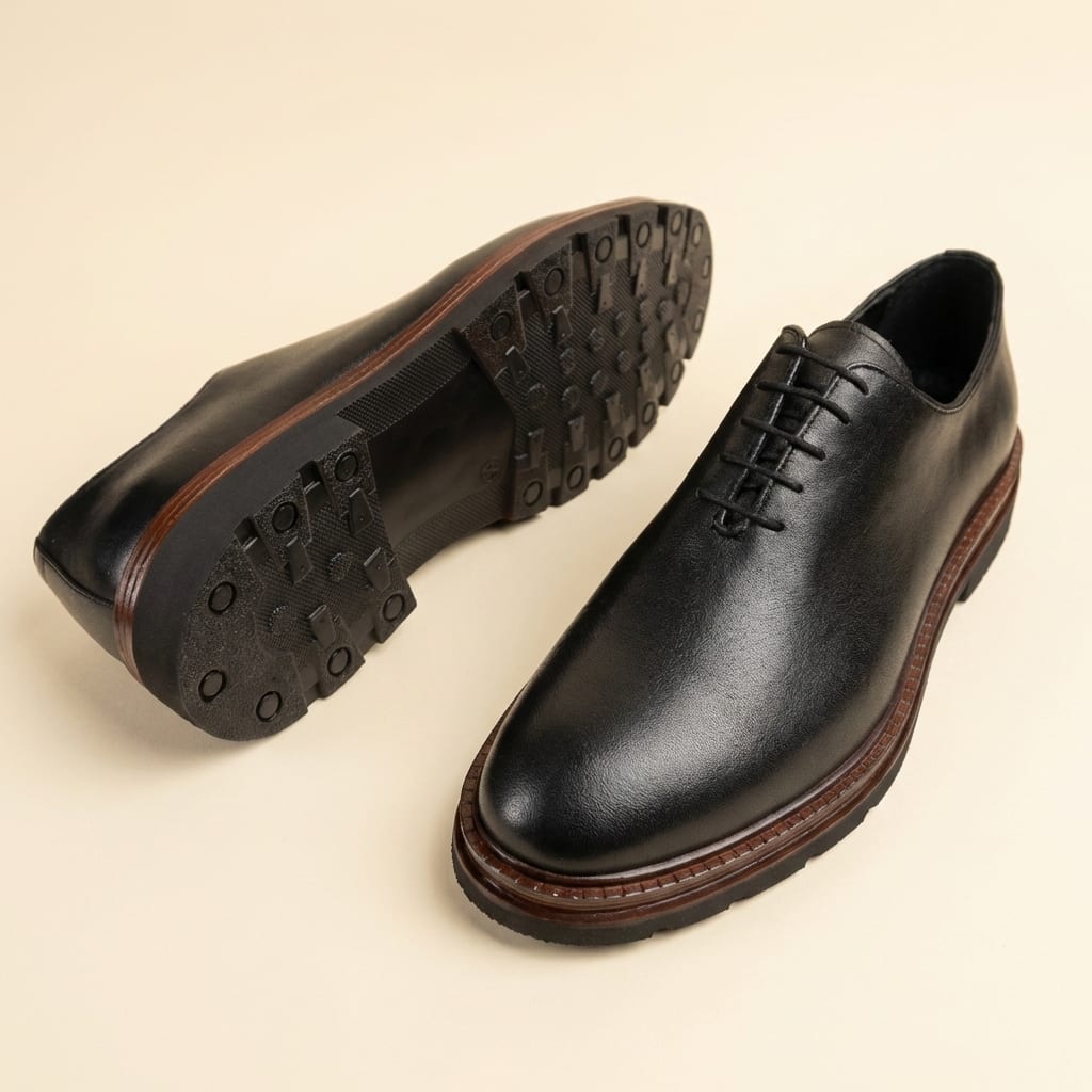 The Sovereign Leather Lace-Up – Black