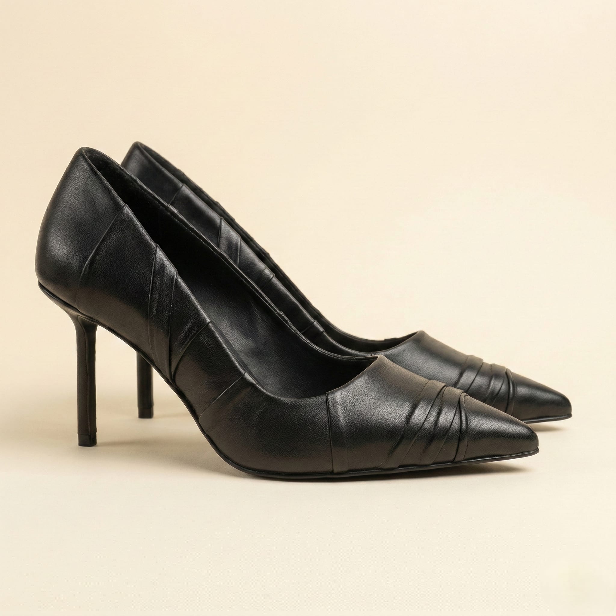 The Pointed Elegance Pump view 3