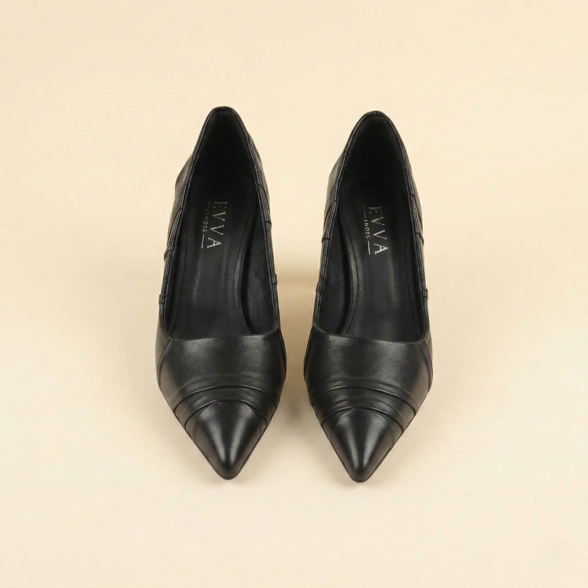 The Pointed Elegance Pump view 2
