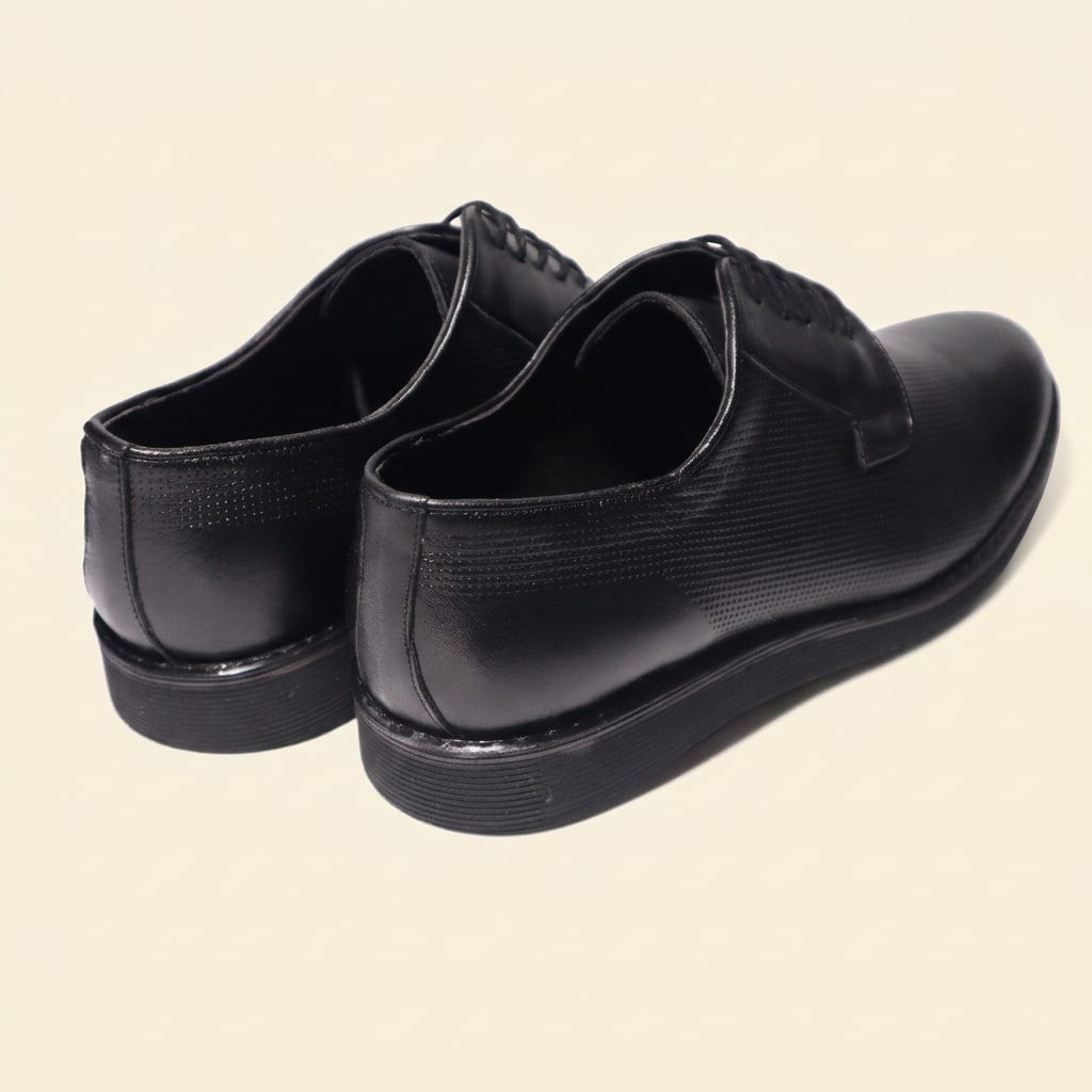 The Continental Derby - Black view 4