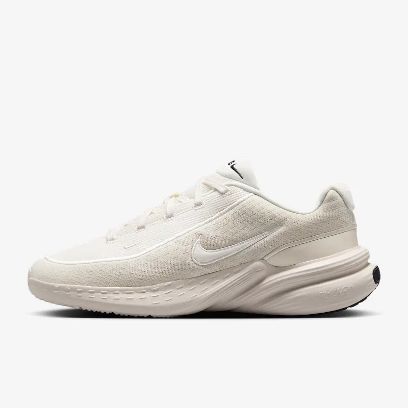Nike Uplift SC