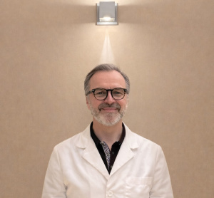 Dr. Greg Lozowski, dentiste, Clayton Park Dental - Photo portrait