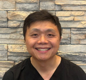 Dr. Eric Tang, dentiste, Deer Valley Dental Care - Photo portrait