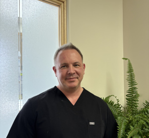 Dr. David Alexander Crocker, dentiste, Dr. Sandy Crocker, Dr. Peter Mitchell and Associates - Photo portrait