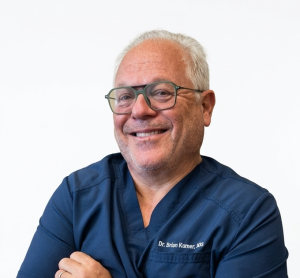 Dr. Brian Kumer, dentiste, Aspen Springs Dental Centre - Photo portrait