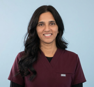 Dr. Harika Thatipalli, dentiste, Brandon Dental Centre - Photo portrait