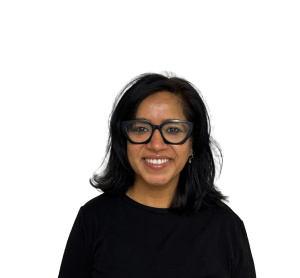 Dr. Charu Sharma, dentiste, Tall Pines Dental Centre - Photo portrait