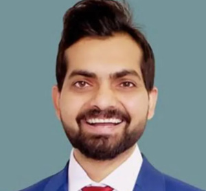 Dr Dhruvkumar Patel, dentiste, Southwood Dental Studio - Southdale (Jalna) - Photo portrait