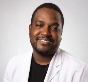 Dr Oluwaseun Fasoyiro (Dr Sean), dentiste, Park Square Dental - Photo portrait