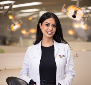 Dr. Sarah Bechara, dentiste, Clinique Dentaire Fortin Poirier - Photo portrait