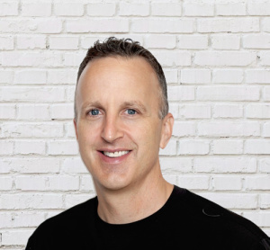 Dr. Philip Grout, dentiste, Hollick-Kenyon Dental - Photo portrait