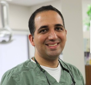 Dr. Shahzad Atashband, dentiste, Ellerslie Dental Studio - Photo portrait