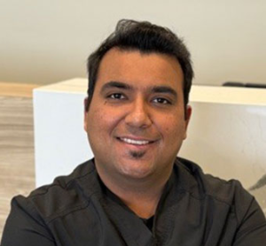 Dr Yash Patel, dentiste, Ellerslie Dental Studio - Photo portrait