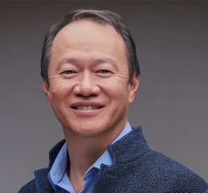 Dr. Mike Chen, dentiste, Brush Dental Clinic - Victoria - Photo portrait