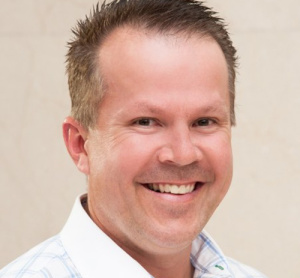 Dr. William H. Butterfield, dentiste, Smyth Dental Centre - Photo portrait