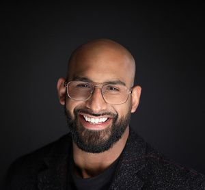 Dr. Sunny Virdi, dentiste, Cityplace Dental Group - Photo portrait