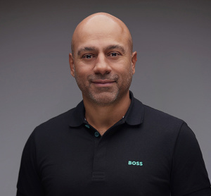 Dr. Hafiz Damani, dentiste, Mill Woods Town Centre Dental - Photo portrait