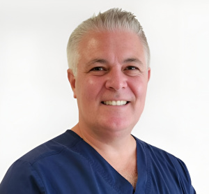 Dr John McIntosh, dentiste, Waterloo Family Dental - Photo portrait