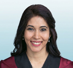 Dre Divya Sharma, dentiste, Westmount Dental Centre - Photo portrait