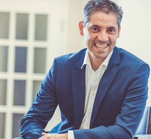 Dr. Naji Louis, dentiste, Dr. Naji Louis Family Dentistry - Photo portrait