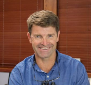 Dr. Peter Bagnell, dentiste, New Minas Dental Centre - Photo portrait