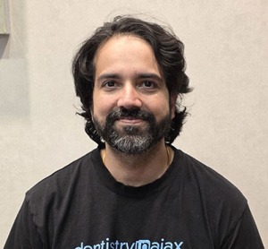 Dr. Aditya Walia, dentiste, Dentistry in Ajax - Photo portrait