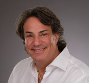 Dr. David Mady, dentiste, Madison Dental - Photo portrait