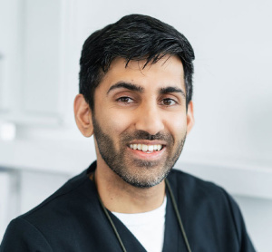 Dr. Amarjot Dev, dentiste, Westport Dental - Photo portrait