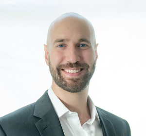 Dr. Mark Tulumello, dentiste, Broadway Station Dental Centre - Photo portrait