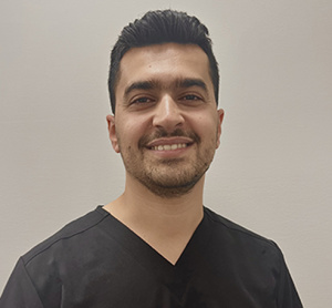 Dr. Ara Qadir, dentiste, Demmings Dental Group - Photo portrait