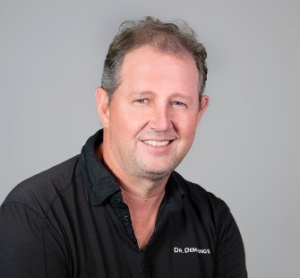 Dr. Doug Demmings, dentiste, Demmings Dental Group - Photo portrait