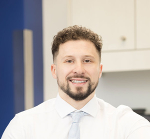 Dr Amine Benane, dentiste, Clinique Dentaire Alma - Photo portrait