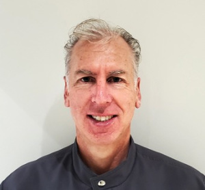 Dr Serge Michaud, dentiste, Clinique Dentaire Beaumont, Michaud & Associés - Photo portrait