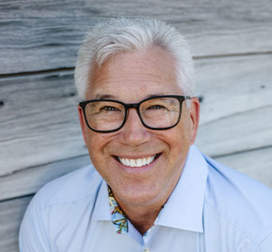 Dr. Gary Powell, dentiste, Carrington Dental Centre - Photo portrait