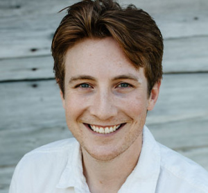 Dr. Keegan Agnew, dentiste, Carrington Dental Centre - Photo portrait