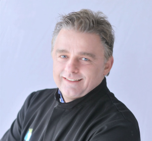 Dr Éric Albert, dentiste, Clinique Dentaire Albert et Cayouette - Photo portrait