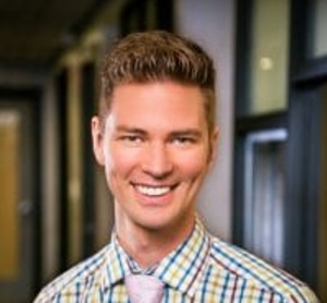 Dr. Ryan Bernhauser, dentiste, Royal Centre Dental Group - Photo portrait