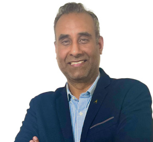 Dr. Amandeep Bhullar, dentiste, North Delta Dental Professionals - Photo portrait