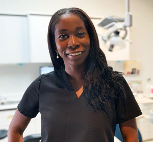 Dre Rachel Babajide Leclerc, dentiste, Clinique Dentaire Massé et Rioux - Photo portrait