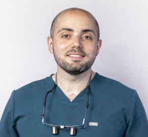Dr. Milad Karamlou, dentiste, Riverdale Dental - Photo portrait